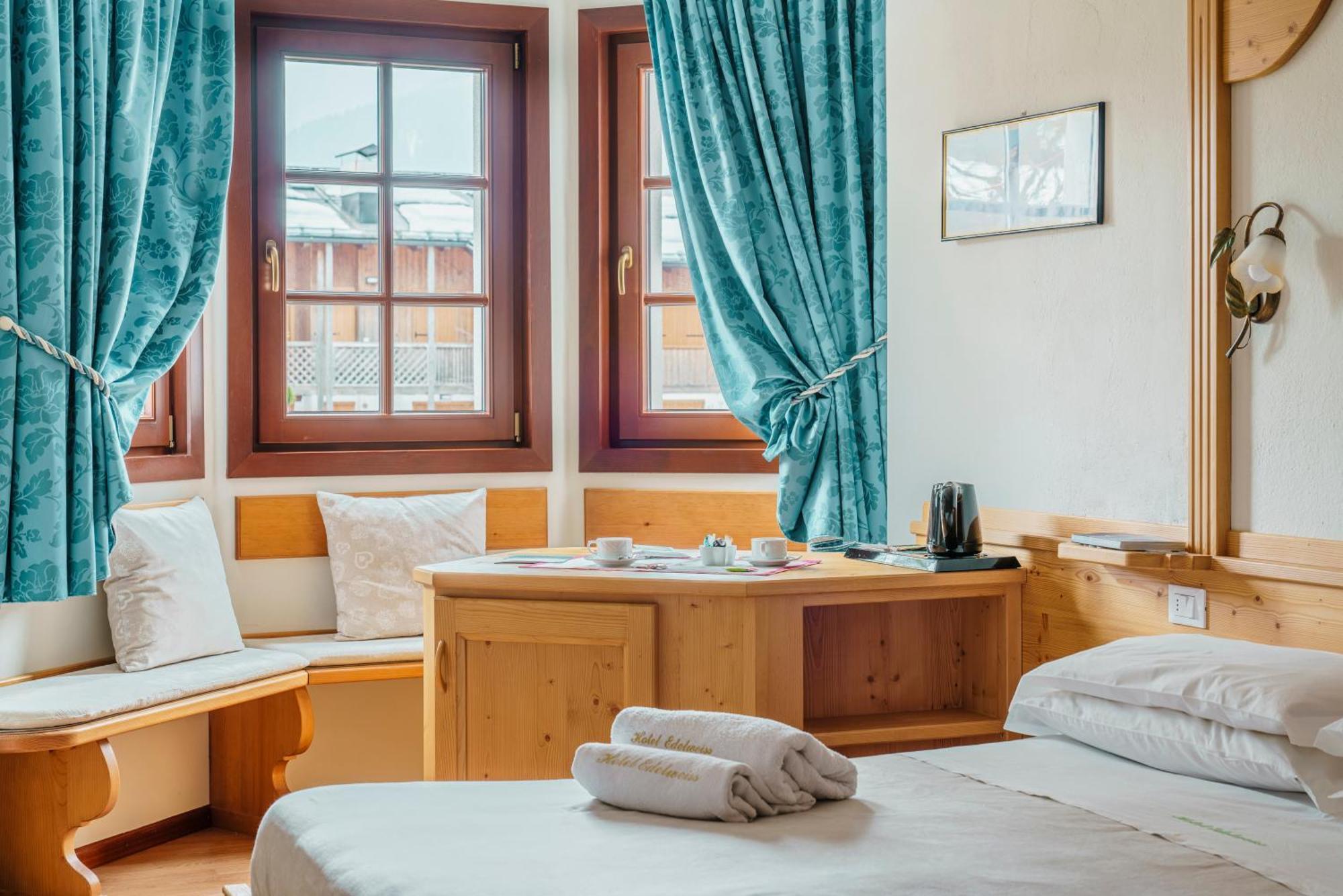 Hotel Edelweiss Val di Zoldo Ngoại thất bức ảnh