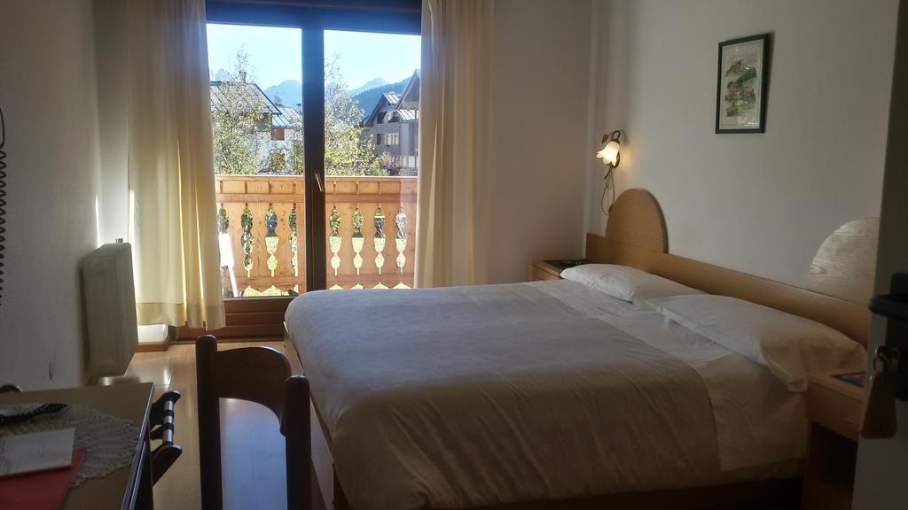 Hotel Edelweiss Val di Zoldo Ngoại thất bức ảnh